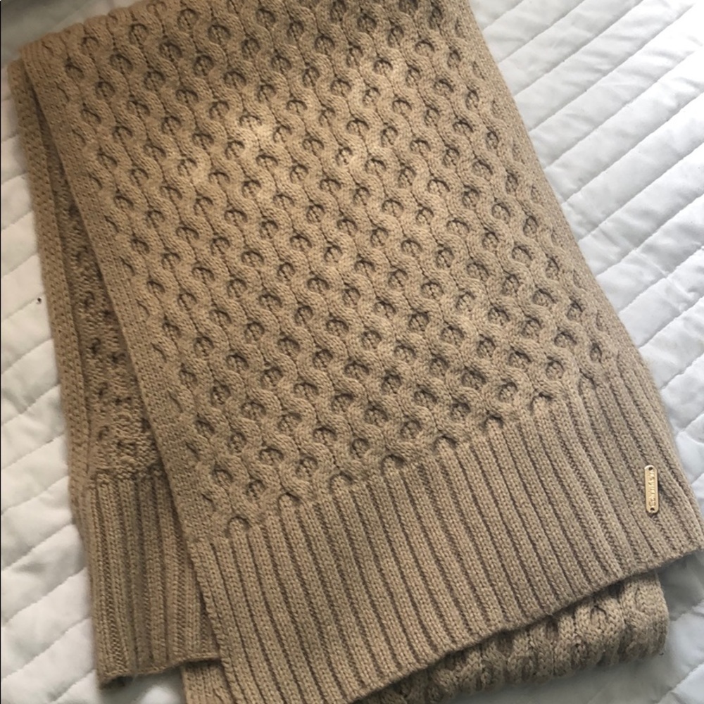 Calvin Klein scarf